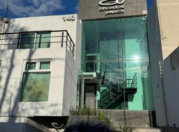Casa · 280ha · 7 Recámaras · 3 Estacionamientos · Casa en Venta en La Colonia Panorama León Guanajuato Zona Norte
