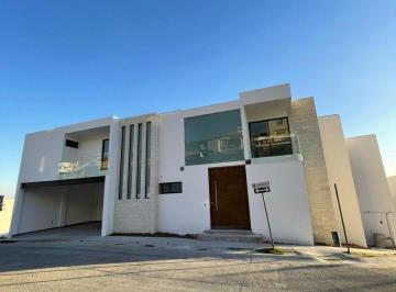Casa · 375ha · 3 Recámaras · 2 Estacionamientos · Casa en Venta en Punta del Este León Guanajuato