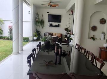 Casa · 420m² · 3 Recámaras · 4 Estacionamientos · Casa en Venta en Villas del Campestre León Guanajuato Zona Norte