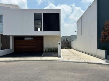 868fe78fa1e7b2b20a1f9b40328dbf1ea1da01ad0d0738cb30d88acfc8ccc0b3 · Casa en Venta en Zenlife I. 3