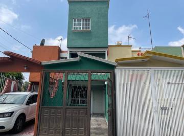 Casa · 115m² · 4 Recámaras · 1 Estacionamiento · Casa en Venta