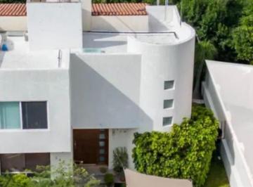 ca2d22f39063a01d41b4c5f0e14f656ad995bef98553db565a449e1dcff262f1 · Casa en Venta en Jurica. 3.1