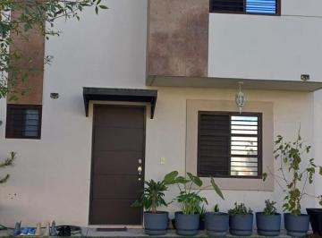 Casa · 78m² · 3 Recámaras · 2 Estacionamientos · Casa en Rincones El Marqués