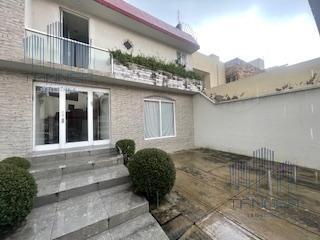 Casa · 270m² · 3 Recámaras · 2 Estacionamientos · Se Vende Casa Remodelada en Paseo de Las Palmas, Interlomas (L)