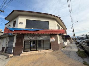 Local comercial · 324m² · 3 Estacionamientos · Propiedad Comercial en Venta en Villas de Casa Blanca San Nicolas