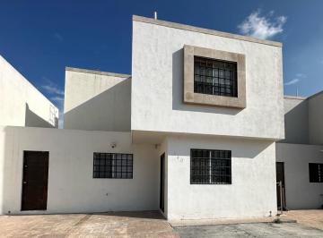 Casa · 176m² · 3 Recámaras · 3 Estacionamientos · Casa en Venta Al Norte en Fracc. Chabacano, Equipada y Amueblada
