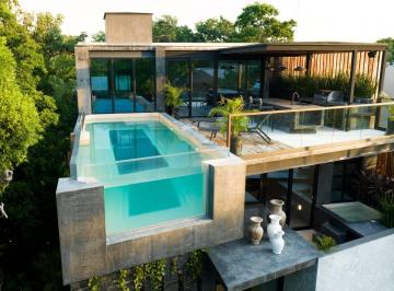 Casa · 390m² · 3 Recámaras · 2 Estacionamientos · Aldea Zama