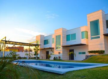 Casa en condominio de 3 habitaciones, Yautepec · ¡Tu Nuevo Hogar en Oaxtepec, Morelos! Casa con Acabados de Lujo y Amenidades Exclusivas