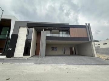 Casa · 465m² · 4 Recámaras · 3 Estacionamientos · Casa en Venta Bosques de Las Misiones Sector Reserva