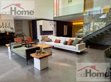 Casa · 810m² · 6 Recámaras · 5 Estacionamientos · Casa en Venta en Club Santiago, Manzanillo, Colima
