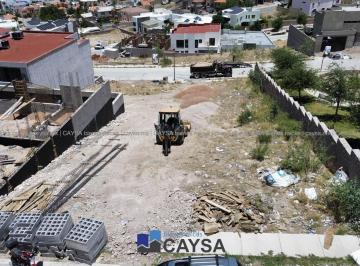 Terreno / Lote · 440m² · Terreno en Venta en Paseo de Las Lomas (Enseguida de Parque)
