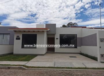 Casa de 3 habitaciones, Tequisquiapan · Casa en Venta en Tequisquiapan en El Fracc. Residencial Haciendas Valen.