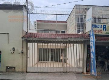 Casa · 430m² · 1 Estacionamiento · Casa en Venta en Zona Centro, León