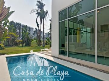 Villa · 238m² · 3 Recámaras · 2 Estacionamientos · Villa en Venta Xcaret Campo de Gof Vidanta Acapulco Diamante