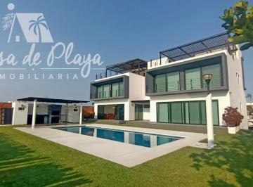 Casa · 434m² · 4 Recámaras · 2 Estacionamientos · Casa de Lujo en Venta Acapulco Diamante