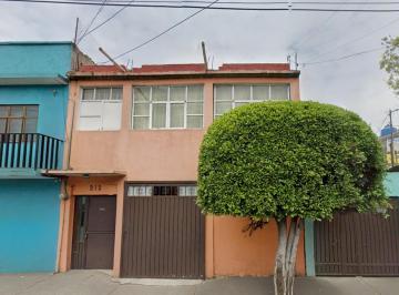 Casa de 3 habitaciones, Iztacalco · Se Vende Casa en Agricola