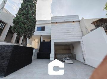 Casa de 4 habitaciones, San Nicolás de los Garza · Lomas del Roble Casa Nueva Remodelada