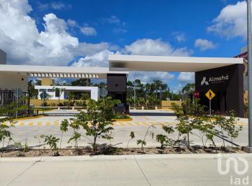 Departamento · 87m² · 2 Recámaras · 2 Estacionamientos · Departamento en Venta Amenidades y Rodeado de Naturaleza, Av Huayacan, Cancun, Q. Roo