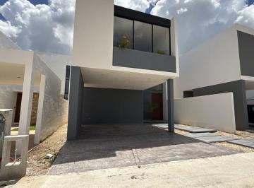 Casa · 245m² · 3 Recámaras · 2 Estacionamientos · Venta de Casa en Morera Residencial Cholul Mérida Yucatán