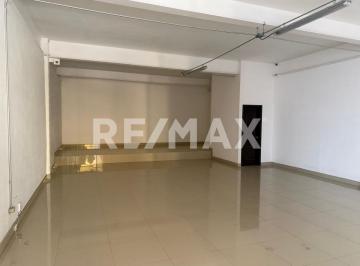 Local comercial · 103m² · 1 Estacionamiento · Local en Renta de 89.3 m², en Plaza Pueblo Amigo, Tijuana