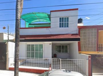 Casa de 4 habitaciones, Guadalajara · Casa de Ensueño Disponible en C. Montes Celestes, Guadalajara, Jalisco