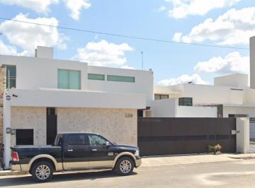 Casa de 5 habitaciones, Mérida · Casa de Ensueño Disponible en Mérida, Yucatán