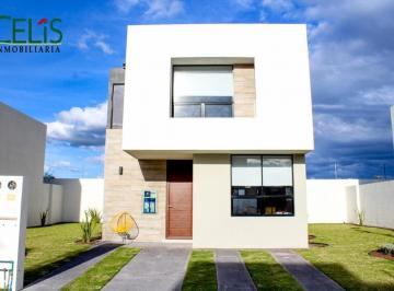 Casa · 111m² · 2 Recámaras · 2 Estacionamientos · Casa - Villa de Pozos