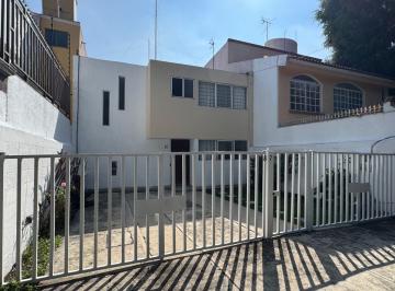 Casa de 3 habitaciones, Coyoacán · Casa en Venta en Villa Quietud, Coyoacán