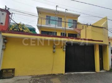 Casa , Cuernavaca · Casa en Venta en Col. Santa María Ahuacatitlán, Cuernavaca, Morelos