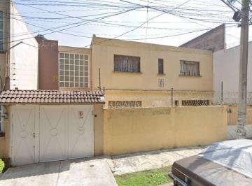 Casa de 3 habitaciones, Azcapotzalco · Casa en Venta en Clavería