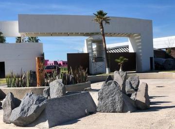 Terreno / Lote · 600m² · 2 Estacionamientos · Terreno en Zona Plateada Pachuca
