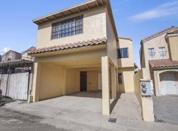 Casa · 3 Recámaras · 2 Estacionamientos · ? Casa en Venta en Barcelona Residencial – Seguridad, Comodidad y Espacio Perfe