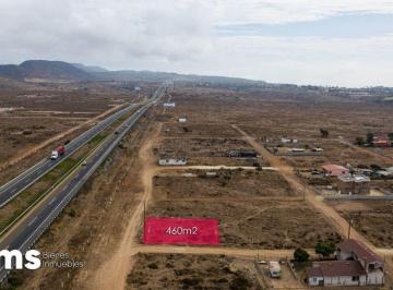 Terreno / Lote · 460m² · Terreno en Venta en Esquina en Ursulo Galvan