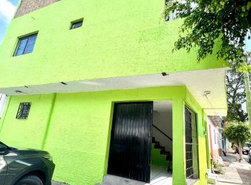 Casa uso de suelo de 2 habitaciones, Guadalajara · off¡Casa Para Uso Comercial y Vivienda juntos;¡Excelente Ubicación en Av Patria y 8 de Julio