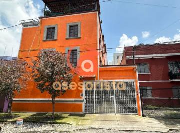Casa de 4 habitaciones, Coyoacán · Casa en El Centro de Coyoacán