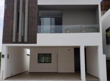 Casa · 354m² · 3 Recámaras · 2 Estacionamientos · Casa en Cumbres Elite Premier en Venta