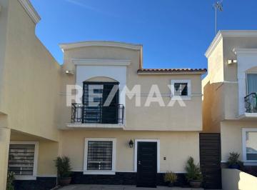 Casa · 100m² · 3 Recámaras · 2 Estacionamientos · Casa en Venta Residencial Verona Santa Fe Tijuana - (4)