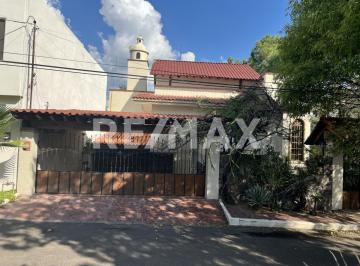 Casa · 654m² · 4 Recámaras · 2 Estacionamientos · Residencia Villas de Irapuato - (4)