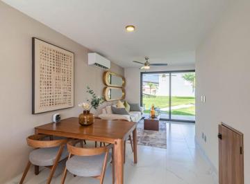 Casa de 3 habitaciones, Xochitepec · Casa en Venta con 3 Recámaras Family Room Alberca Al Sur de Cuernavaca Morelos