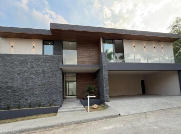 Casa de 4 habitaciones, Monterrey · Casa de 400 m² con 4 Recámaras en Venta, Valle Alto - Monterrey Nl