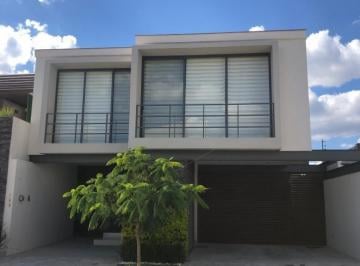 Casa de 3 habitaciones, León · Renta de Casa en Lomas del Molono 2