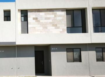 Casa · 108m² · 3 Recámaras · 2 Estacionamientos · Casa en Venta en Queretaro El Marques
