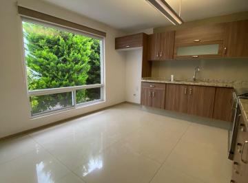Casa · 299m² · 3 Recámaras · 2 Estacionamientos · Venta de Casa en Fraccionamiento Sierra Azul Zona Poniente en La Ciudad de San Luis Potosi