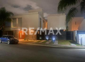 Casa de 3 habitaciones, Corregidora · Casa en Venta en Residencial Portanova en Corregidora Querétaro