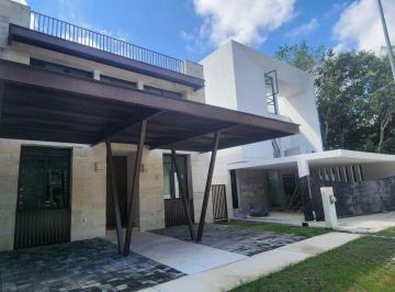 Casa de 5 habitaciones, Solidaridad · Casa con 5 Recámaras en Venta y Renta, Ciudad Mayakoba