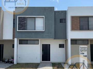 Casa · 113m² · 3 Recámaras · 2 Estacionamientos · Casa en Venta en Frac. Cumbres Residencial Boca del Río