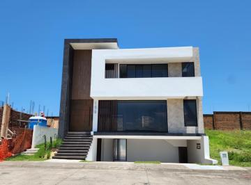 Casa · 349m² · 3 Recámaras · 2 Estacionamientos · Punta Tiburón, Casa Nueva en Venta de 3 Niveles con Acabados de Lujo