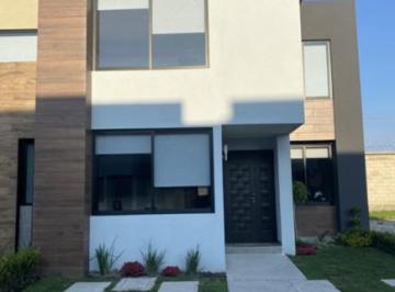 Casa en condominio · 182m² · 3 Recámaras · 2 Estacionamientos · Venta de Casas Modelo Jade 2 en Residencial Esmeralda Olmos en San Mateo Atenco