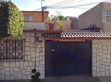 Casa de 5 habitaciones, Naucalpan de Juárez · Casa en Venta en Los Pastores