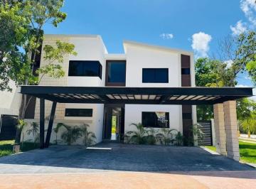 Casa de 4 habitaciones, Benito Juárez · Renta de Casa en Residencial Lagos del Sol Cancun